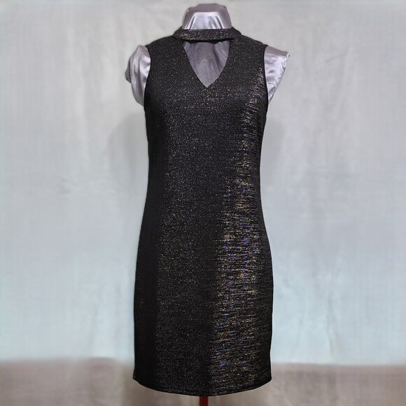 SZ Large Black With Silver Thread Dress with Triangle Netted Keyhole Feature - Picture 1 of 10